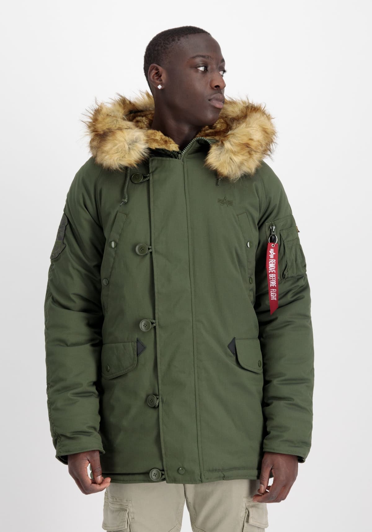 Winterjacke ALPHA INDUSTRIES "Explorer", Herren, Gr. XXL, grün (dunkelgrün), Obermaterial: 53% Nylon, 47% Polyester. Futter: 100% Nylon. Füllung: 100% Polyester, Jacken Winterjacke dunkelgrün XXL