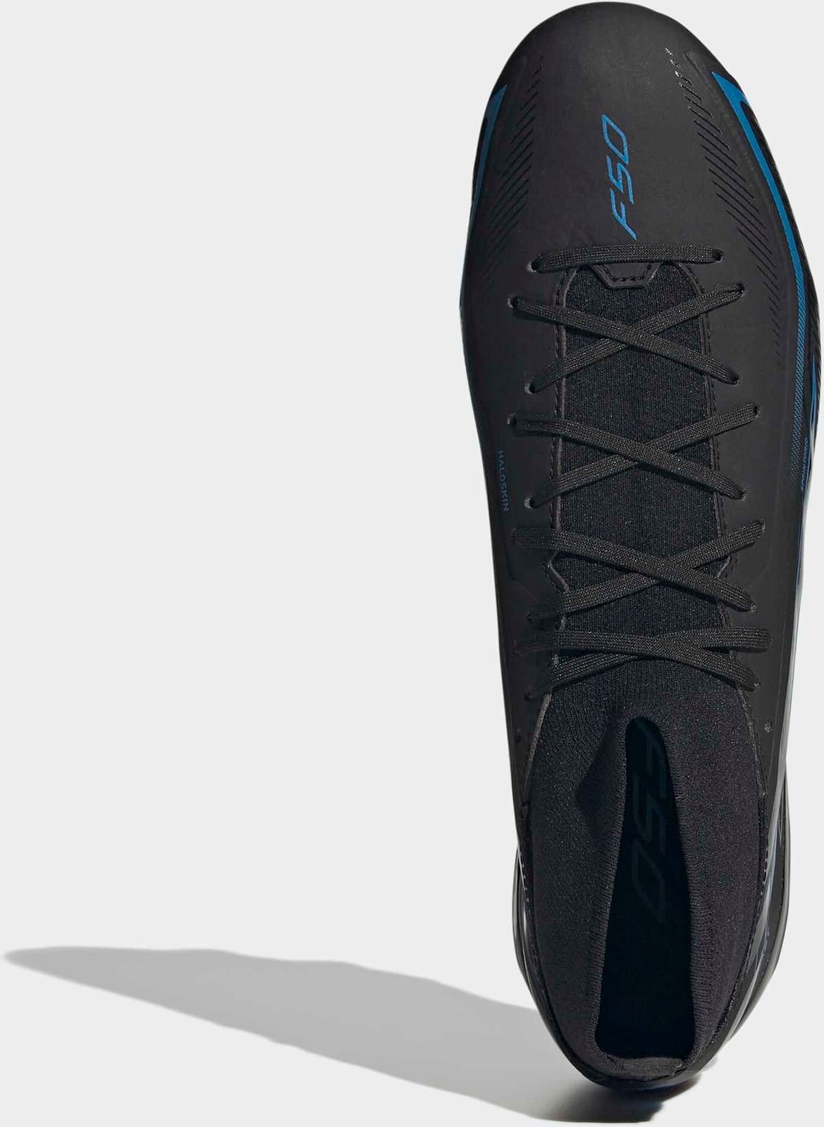 Fussballschuh ADIDAS PERFORMANCE "F50 HYPERFAST LEAGUE, MITTELHOCH, FESTE BÖDEN", Gr. 47, schwarz (core schwarz, core schwarz, lucid ray blau), Synthetik, Textil, Schuhe Fussballschuh, für Rasen und feste Böden, gespielt bei der Weltmeisterschaft 2026 cor