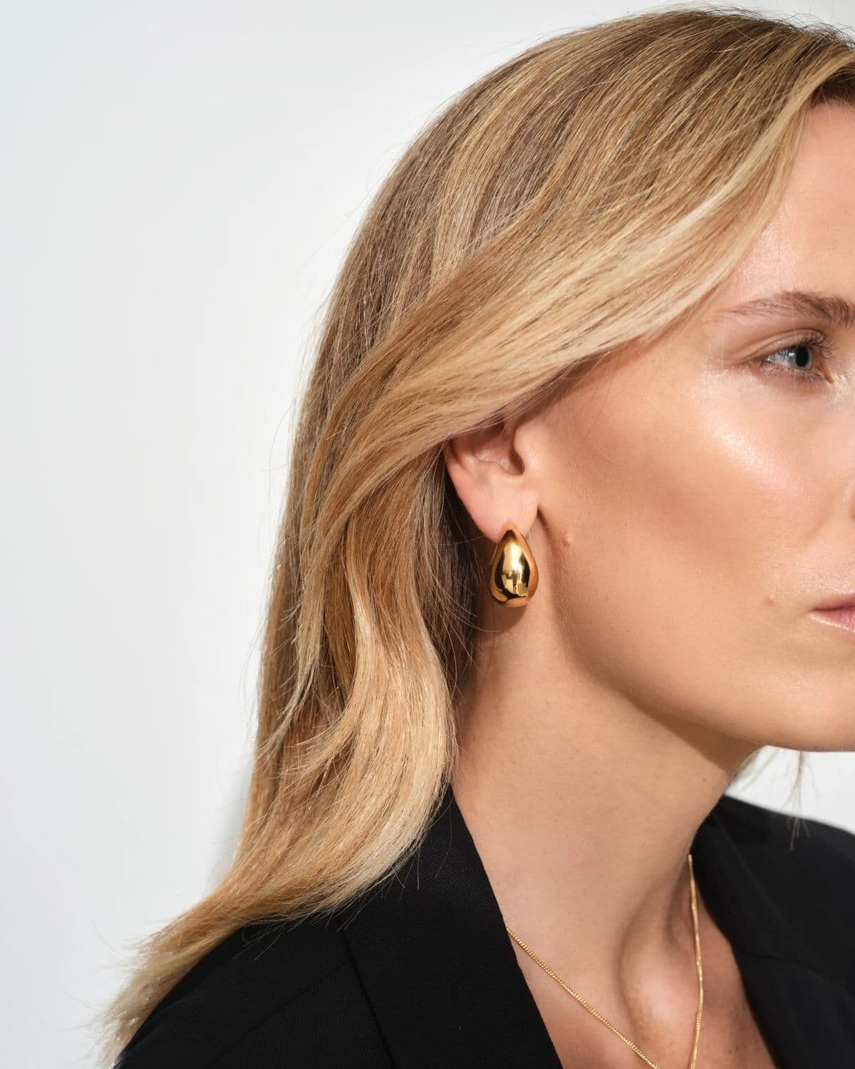 Tom Wood Bao Hoops Large Gold Øredobber Gull Gull