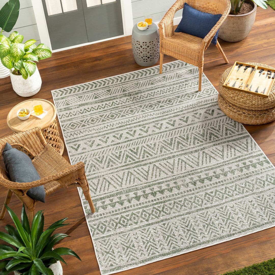 Gracie Oaks Trachoni Indoor & Outdoor Boho Moss Green Rug Ivory;Dark Green;Grass Green;Seafoam Rectangle 200 x 275cm
