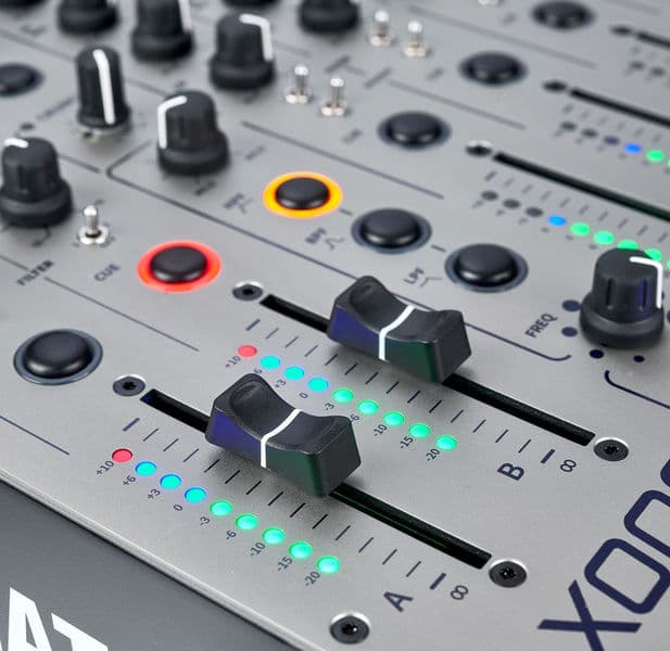 Allen & Heath Xone 96 argento