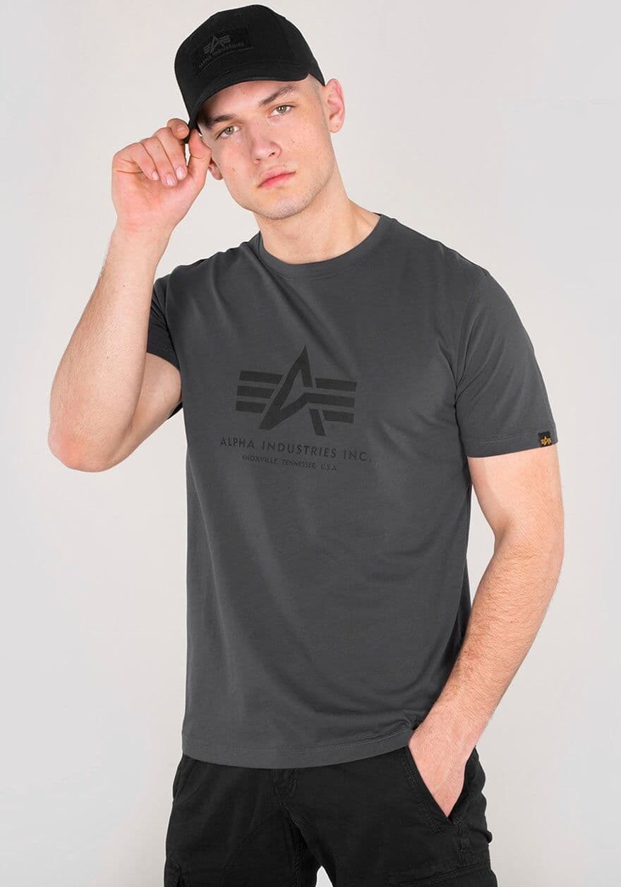 T-Shirt ALPHA INDUSTRIES "Basic T-Shirt", Herren, Gr. S, grau (grau schwarz), Single Jersey, Obermaterial: 100% Baumwolle, bedruckt, regular fit normal, Rundhals, normaler Saum, Shirts T-Shirt, Baumwolle, regular fit grau schwarz S