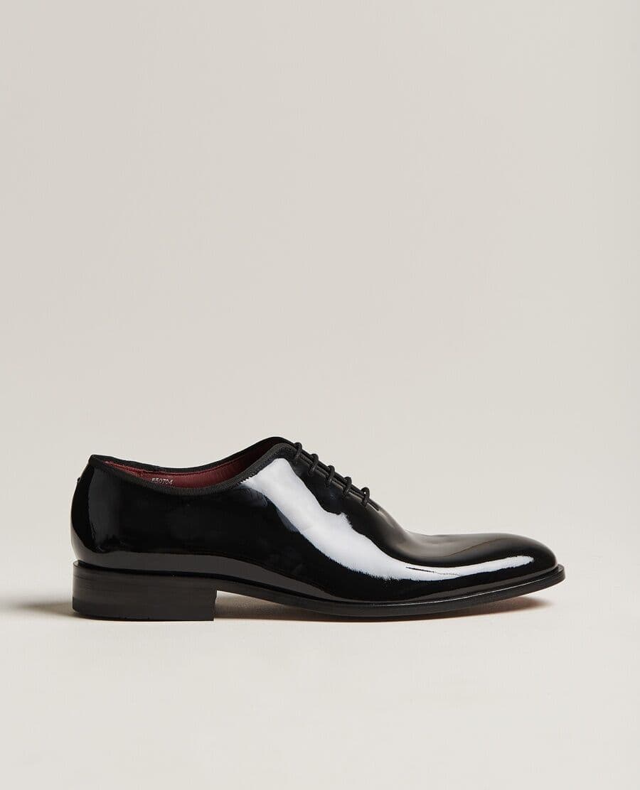 Loake Shoemakers Regal Patent Wholecut Black men EU41,5 Sort