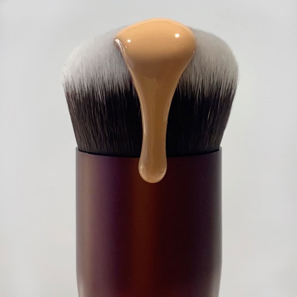 IDUN Minerals Pro Buffer Foundation Brush