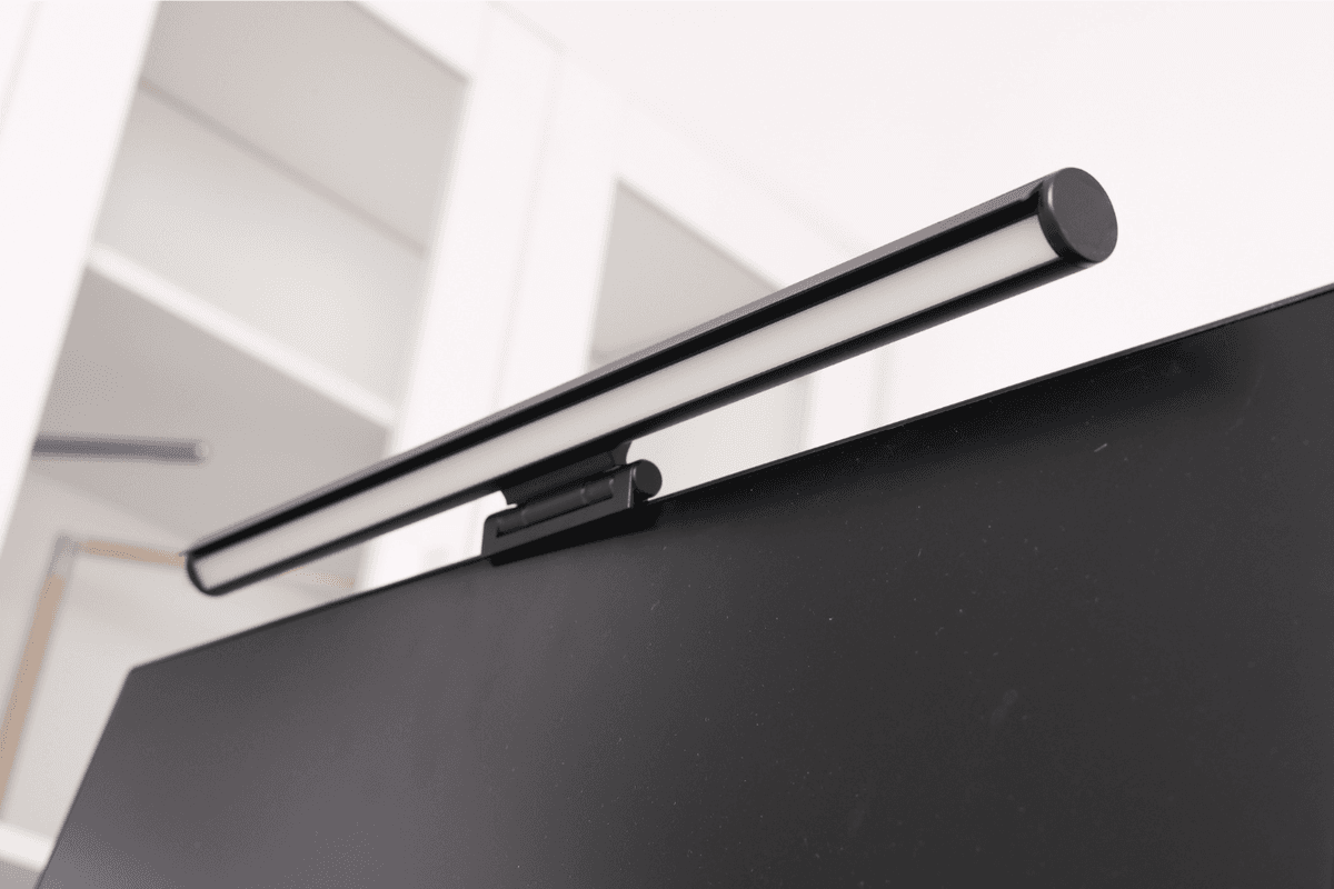 B2B Partner LED svetlo na monitor FLEXIO