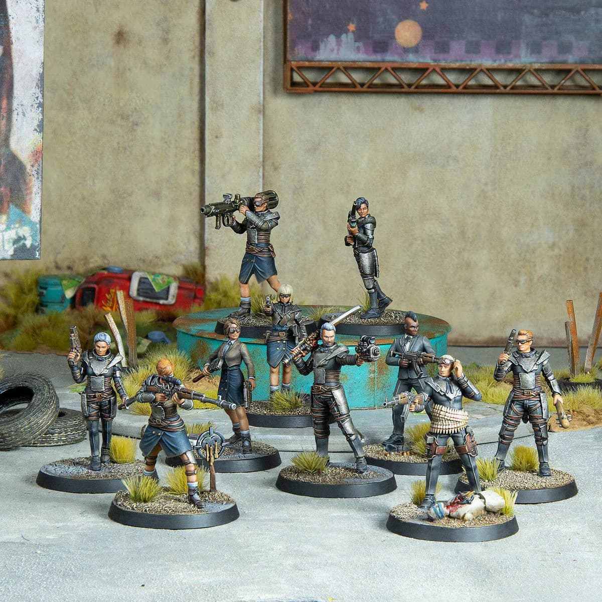 Fallout: Miniatures – Raiders: The Operators by Modiphius Entertainment, 10 Miniatures, 32mm Scale, Unpainted, Assembly Required