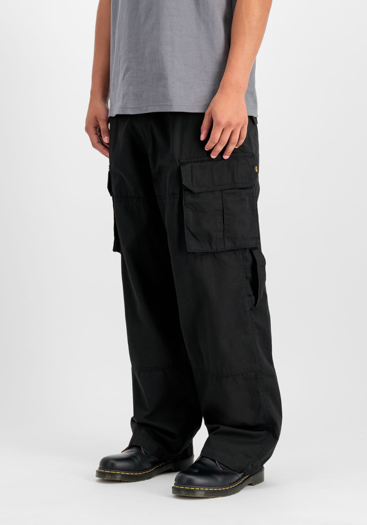 Cargohose ALPHA INDUSTRIES "Ripstop Patchwork Oversized Pants", Herren, Gr. 31, Normalgrößen, schwarz, Obermaterial: 100% Baumwolle, Hosen Cargohose