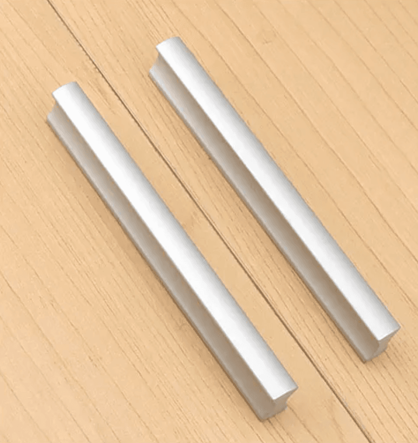 Herligt Hjemme Håndtag, Metallisk, Sølv “riverdale” 64…320 Mm – 96mm – 96 Mm