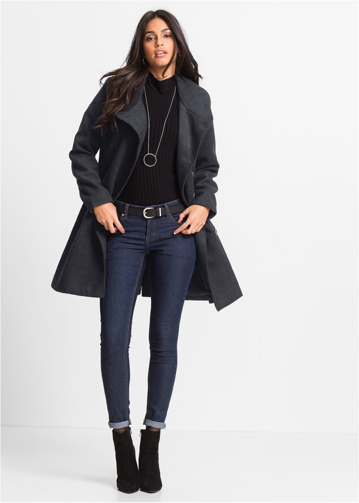 bonprix Kurzmantel, grau, Gr.38, Charmanter Kurzmantel mit besonderem Kragen.