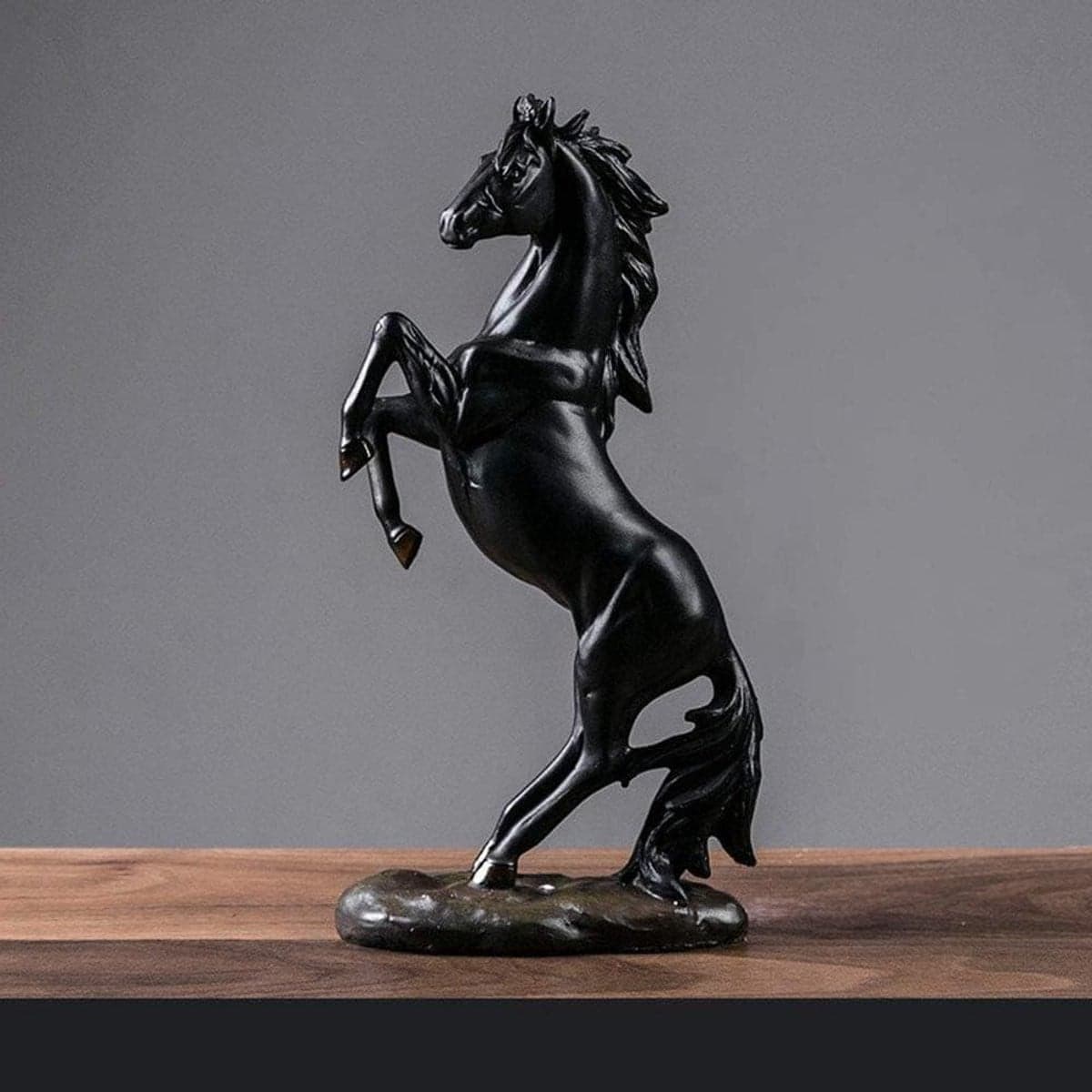 Zwart Paarden Sculptuur - Dierenbeeld Tuinornament en Huisdecoratie van Milieuvriendelijk Hars - Hoogte: 35 cm