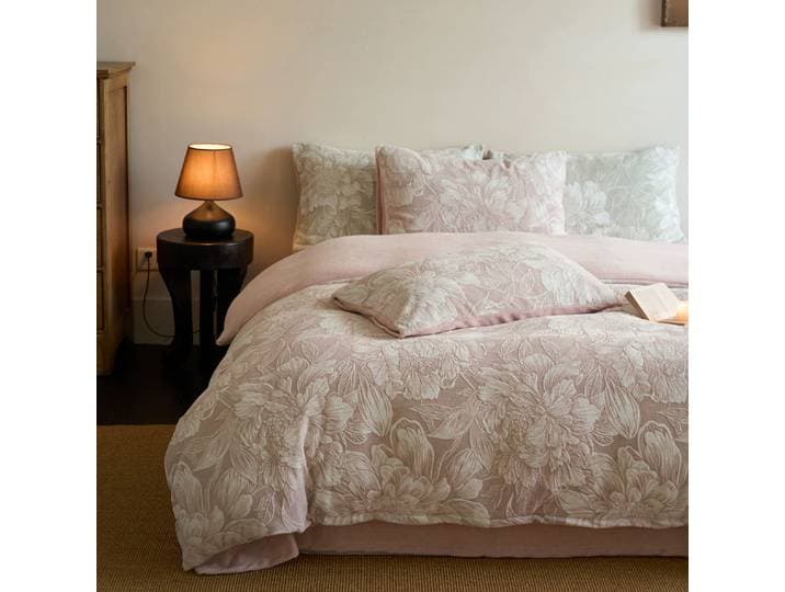 Boutique lait polaire 4 pièces ensembles de literie pour femmes filles chambre princesse sculpture fleur hiver chaud housse de couette couvre-lit taie d'oreiller