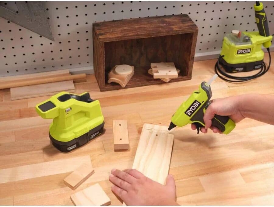 Ryobi RGLM18-0 MINI-PISTOLA PER COLLA CALDO 18V SOLO C/M