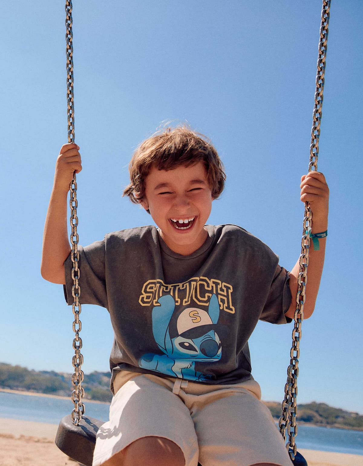 Disney T-shirt de algodão com estampado Stitch para criança, cinza-escuro Cinzento 3-4 Years