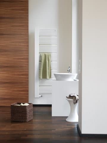 Zehnder Design-Heizkörper Yucca Cover, 1612 x 582 mm, Light Grey, Warmwasserbetrieb, ZY801158G3B1000 ZY801158G3B1000