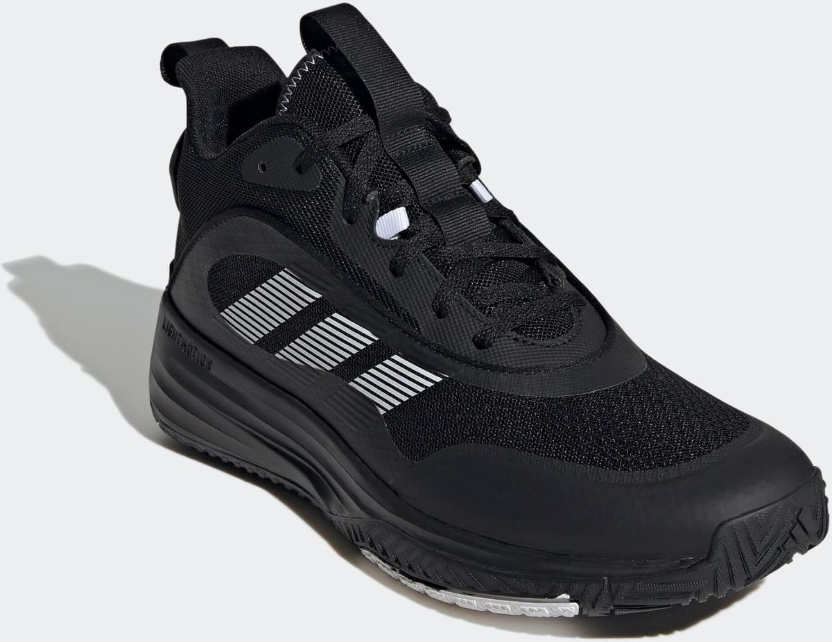 Basketballschuh ADIDAS SPORTSWEAR "OWN THE GAME 3", Herren, Gr. 44,5, schwarz-weiss (core schwarz, ftwr weiß), Synthetik, Textil, Schuhe Basketballschuh core schwarz, ftwr weiß 44,5