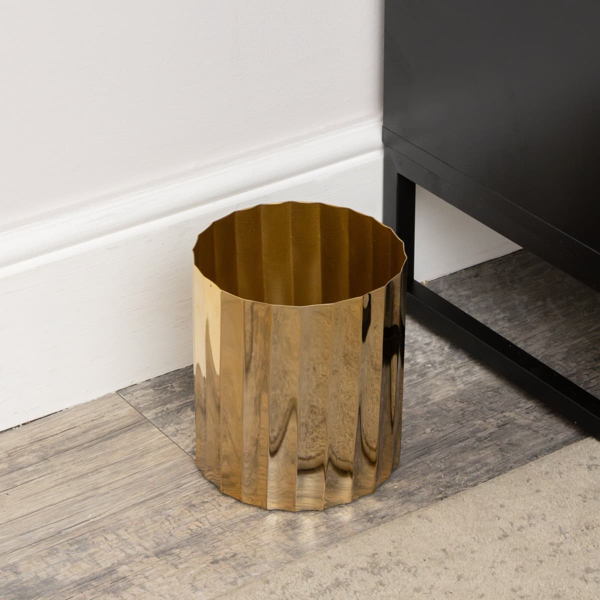 Large Shiny Gold Metal Fluted Planter / Waste Bin - 18cm Metal