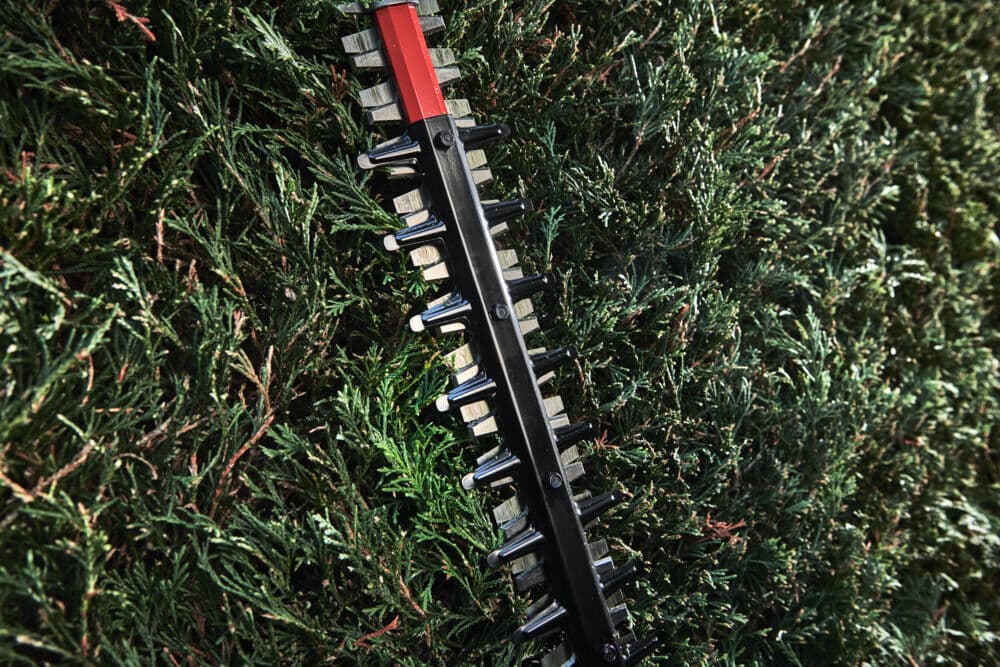 Milwaukee M18 FHET45-0 Tagliasiepi a batteria 18V 45 cm con lama bilaterale solo corpo