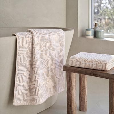 Superior Jasper Jacquard Geometric Absorbent Cotton Bath Towels, Set of 2