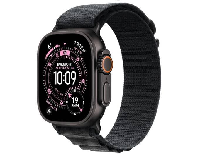 Apple Watch Ultra 3 GPS + Cellular 49 mm - boîtier en titane noir avec bracelet en cuir noir Alpine - Taille moyenne