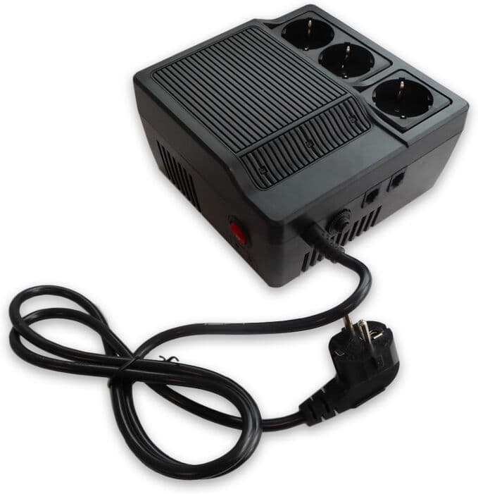 GBC Estabilizador de Voltaje 1200VA/720W