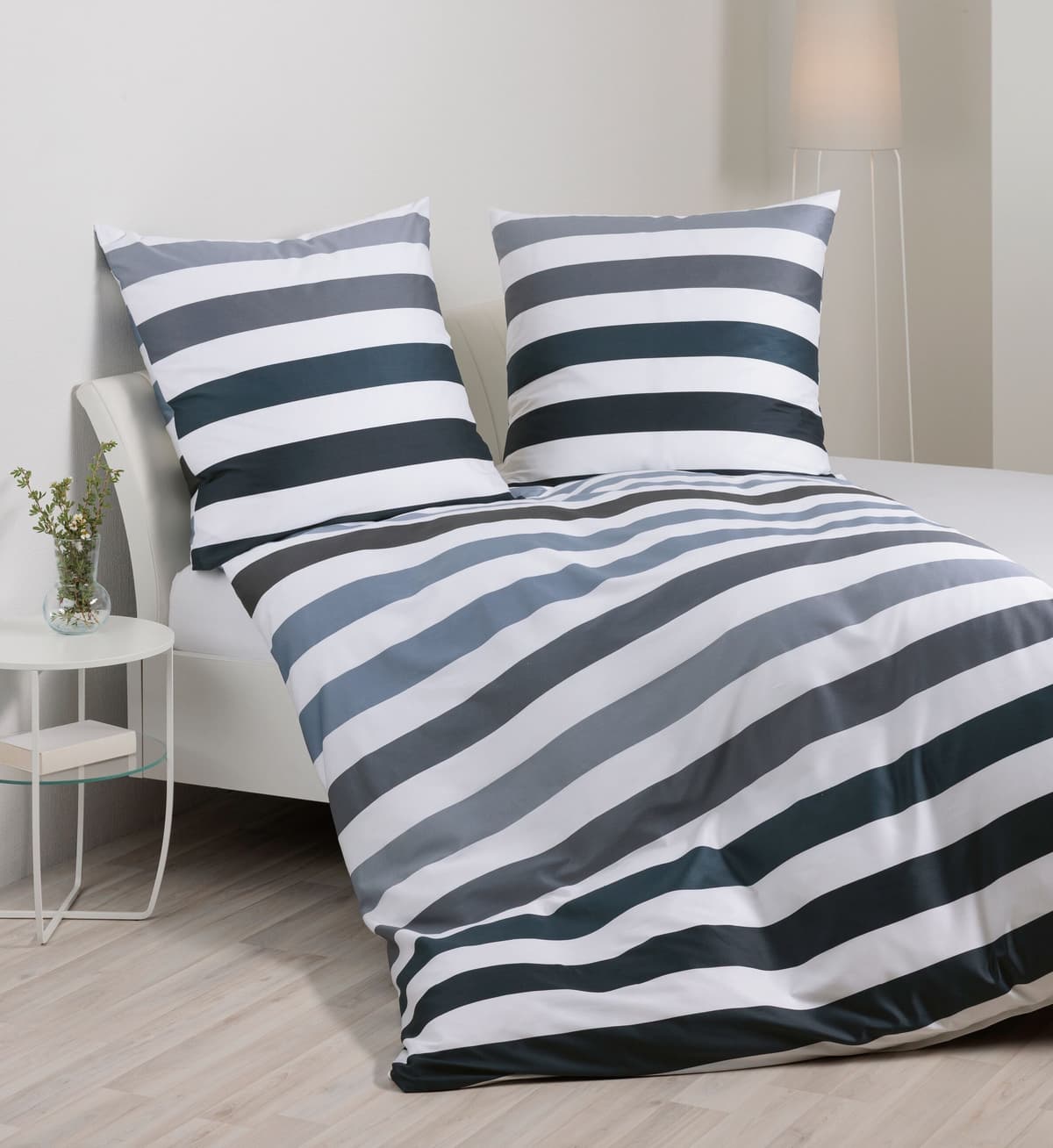 Bettwäsche JANINE "J. D. 87115 03", schwarz-weiß (silber anthrazit), B/L: 200cm x 200cm, 2 Stk., 2 Stk., Mako-Satin, B/L: 80cm x 80cm & 80cm x 80cm, Mako-Satin, Obermaterial: 100% Baumwolle, Bettwäsche, Bettwäsche, mit Reißverschluss