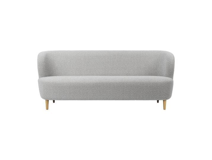 GUBI canapé STAY 190x95 cm avec les pieds en bois (Cat. D - Tissu et chêne naturel)