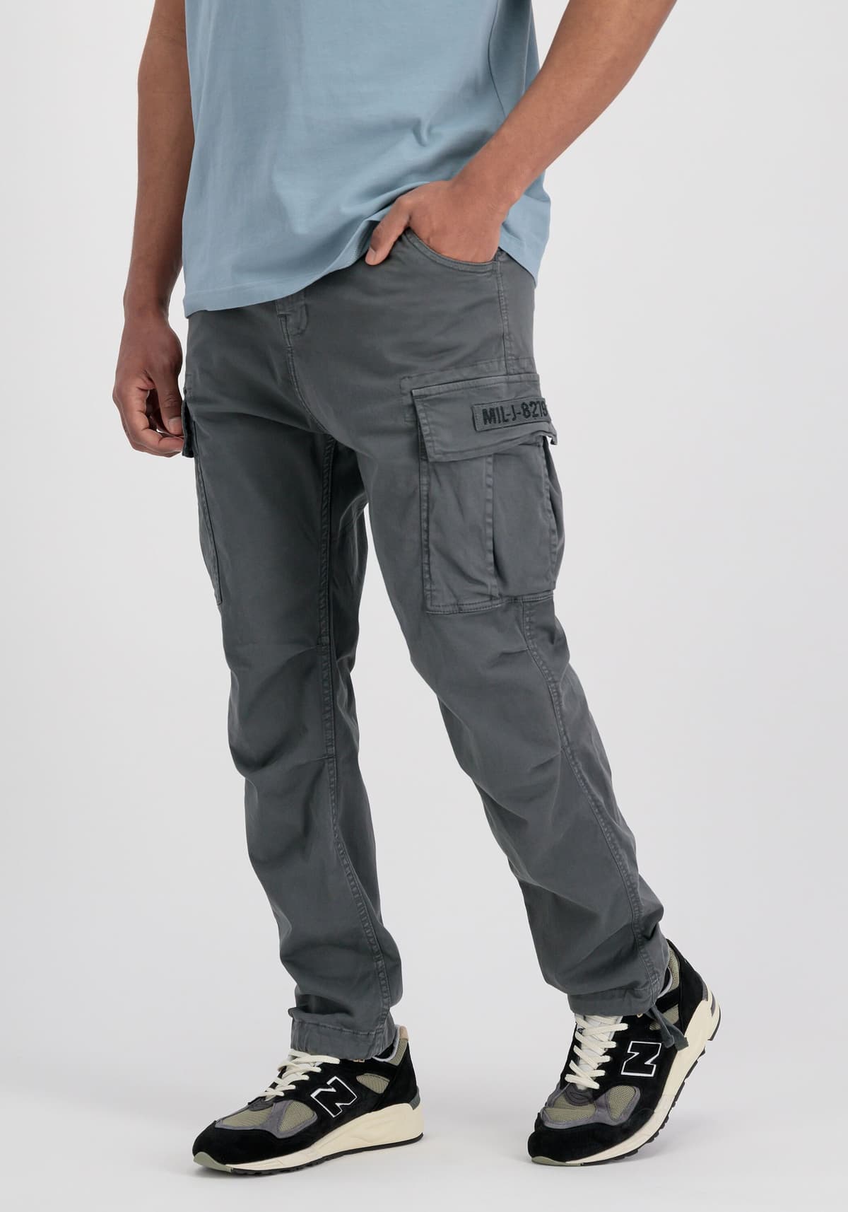 Cargohose ALPHA INDUSTRIES "Squad Pant", Herren, Gr. 31, Normalgrößen, grau (vintage grau), Obermaterial: 98% Baumwolle, 2% Elastan. Futter: 100% Baumwolle, Hosen Cargohose