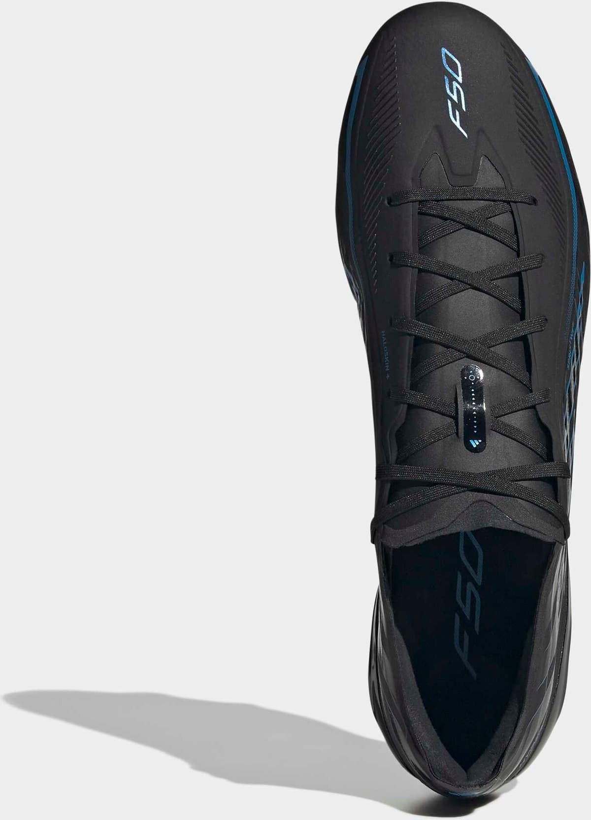 Fussballschuh ADIDAS PERFORMANCE "F50 HYPERFAST PRO, FESTE BÖDEN", Gr. 47, schwarz (core schwarz, core schwarz, lucid ray blau), Synthetik, Textil, Schuhe Fussballschuh, für Rasen und feste Böden, gespielt bei der Weltmeisterschaft 2026 core schwarz, core