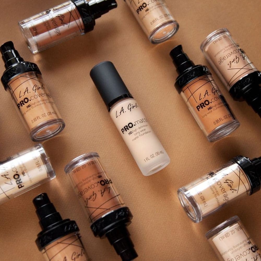 L.A. Girl PRO Coverage HD Long Wear Illuminating Foundation 28mL Natural