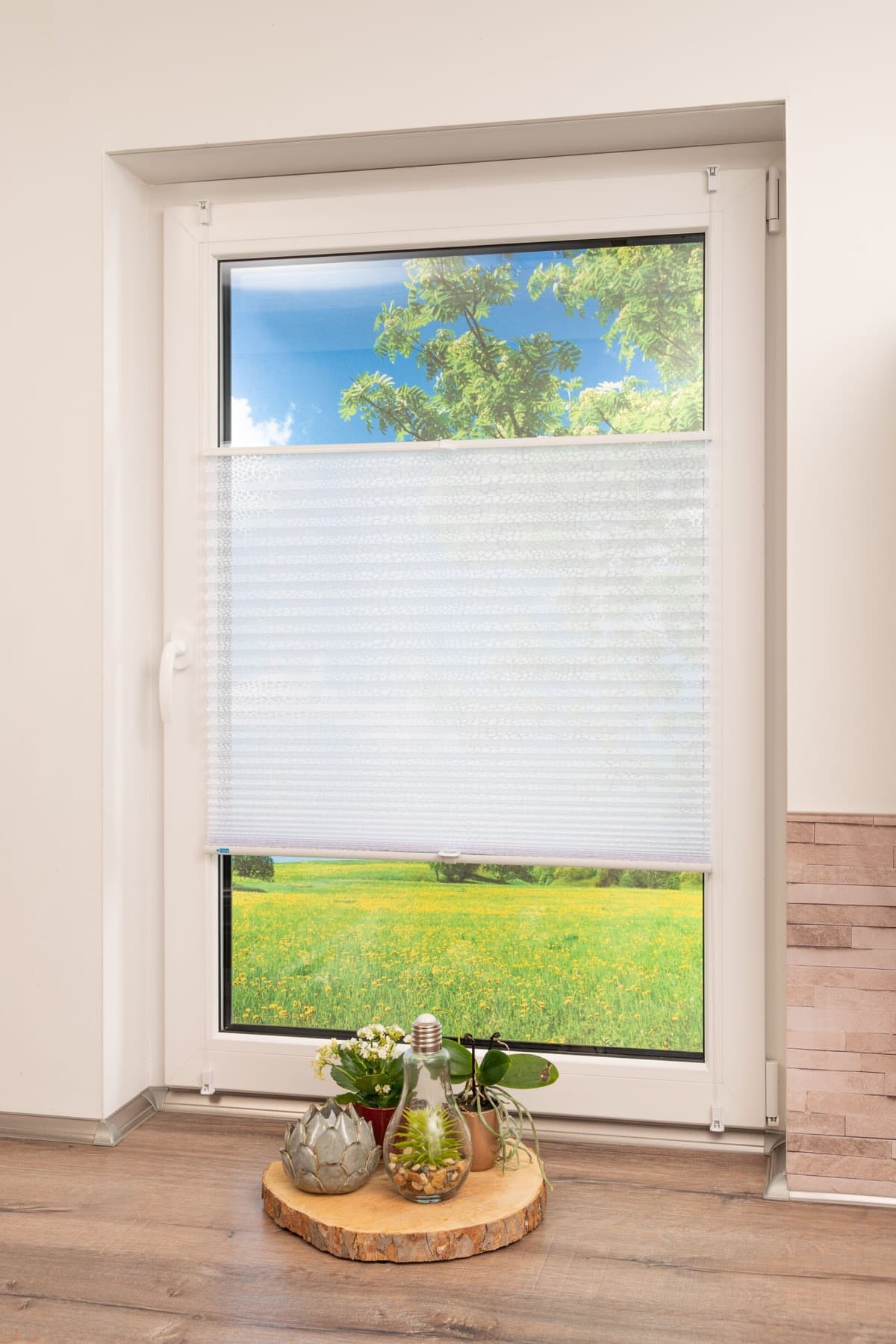 Plissee K-HOME "Klemmfix Pisa, ohne Bohren, LIchtschutz, verspannt" Gr. 40, weiss (reinweiß), B:30cm H:130cm, Obermaterial: 100% Polyester, Plissees, Plissee, Crushed-Optik reinweiß 130cm, zweiseitig verschiebbar, 30cm
