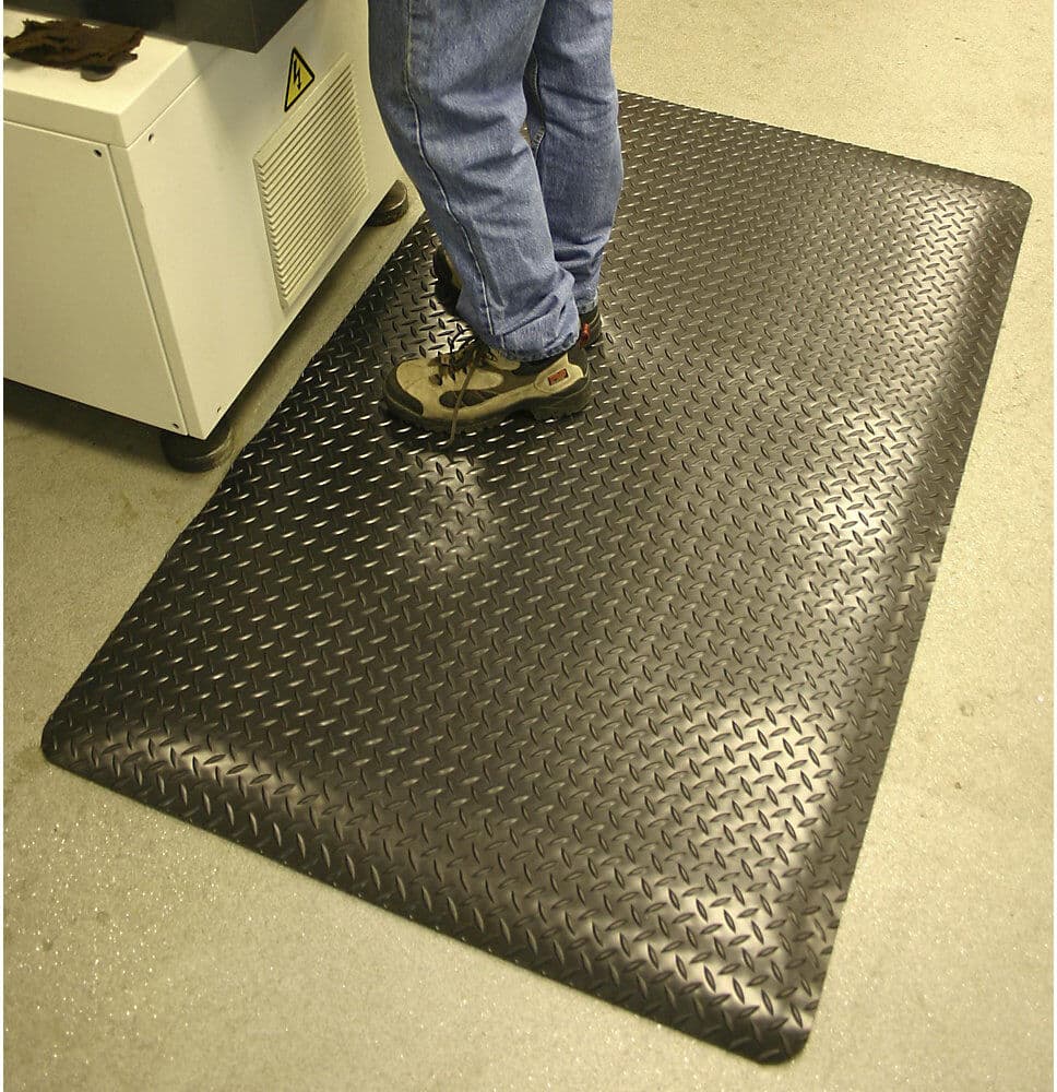 Anti-Ermüdungsmatte DECKPLATE, Fixmaße, schwarz, 3000 x 900 mm COBA