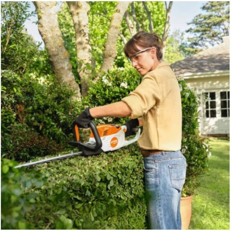 Corta Sebes HSA 60 60CM + Bateria AK 10 2.0Ah + Carregador AL 101 Stihl HA060113548