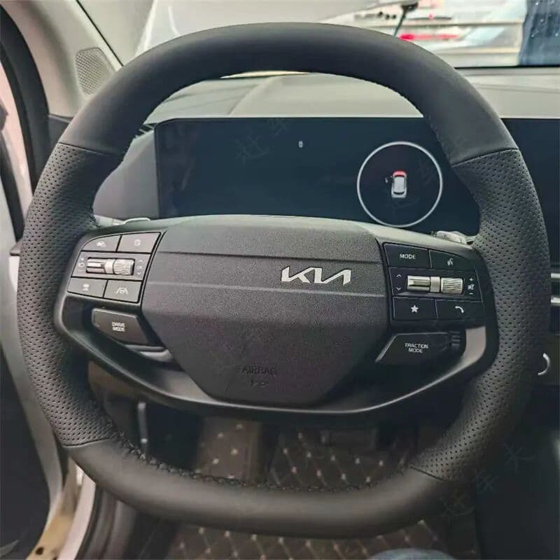 NONE for Kia Sportage 2025 2026 Hand-stitched Non-slip Black Genuine Leather Car Steering Wheel Cover