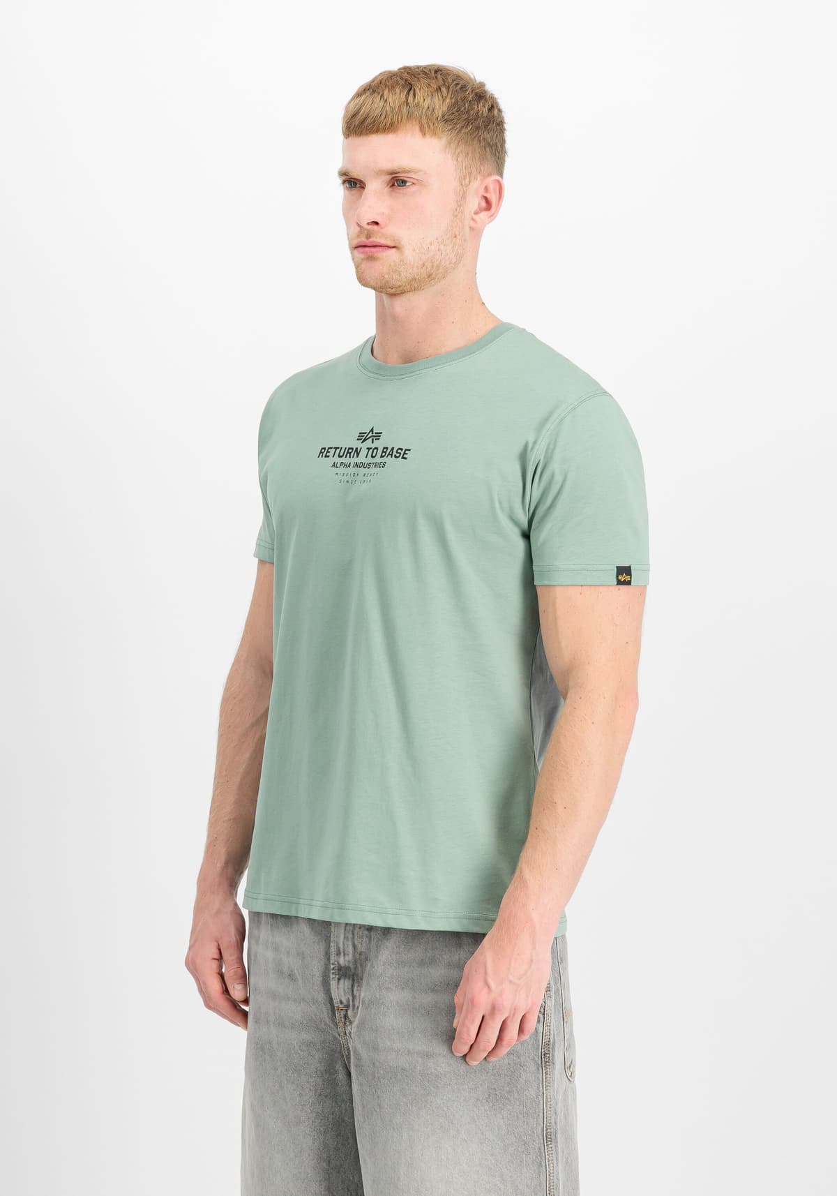 T-Shirt ALPHA INDUSTRIES "Return To Base T-Shirt", Herren, Gr. M, frost grün, Obermaterial: 100% Baumwolle, Shirts T-Shirt frost grün M
