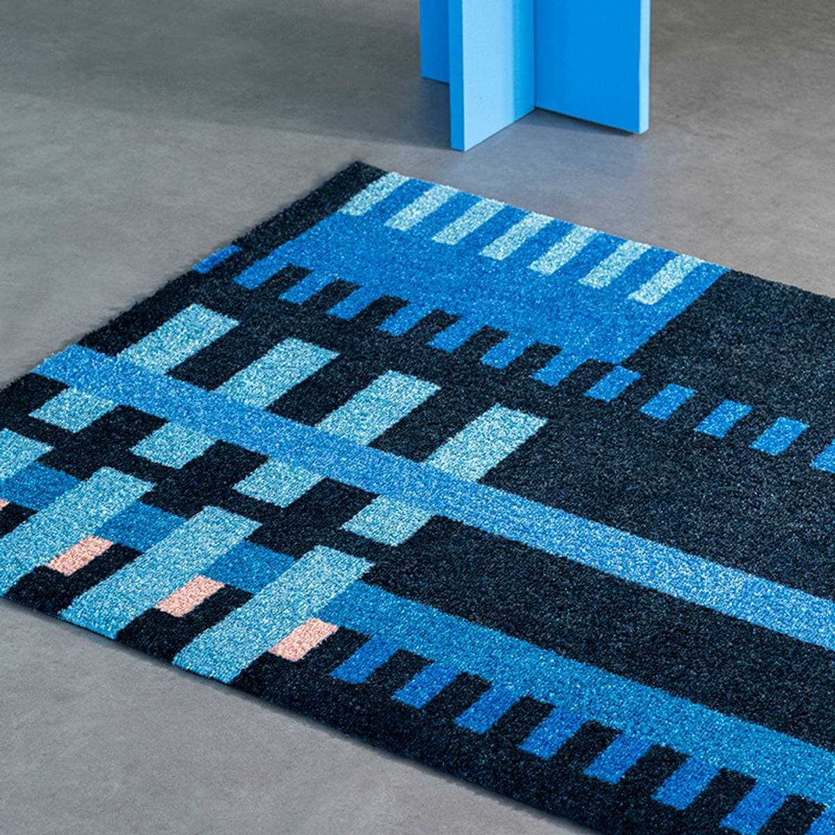 Heymat Loom Bauhaus Blue (60 X 85 Cm)