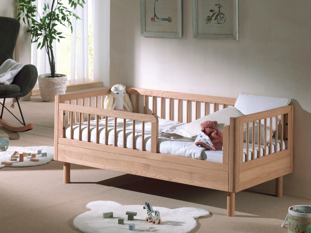 Kinderbett VIPACK "stabil und hochwertig gebaut, Kanten gerundet, mit Rausfallschutz", braun (eiche natur geölt, eiche natur geölt, eiche natur geölt), B:74cm H:60cm L:144,4cm, Betten, Kinderbett, 70/140 cm, inkl. Lattenrost, aus massiver Eiche natur geöl