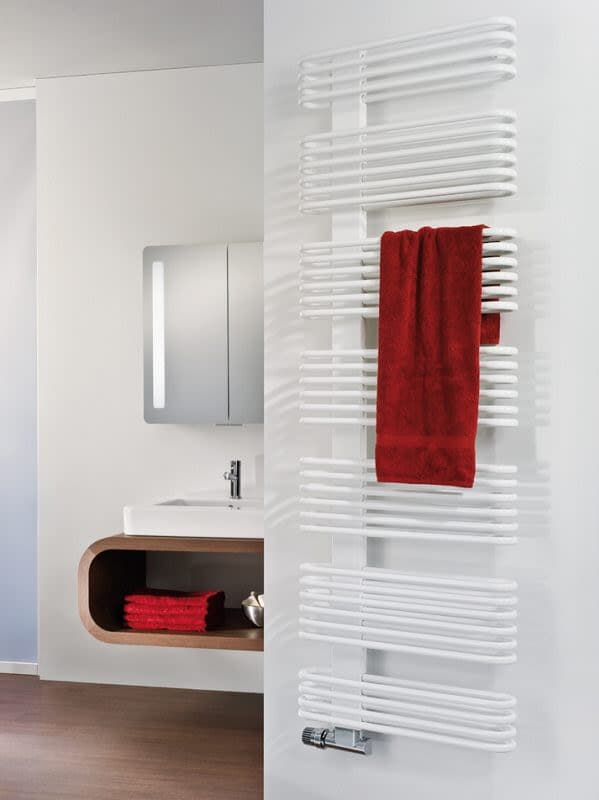 HSK bathroom radiator Premium 50 x 121.5 cm center connection offset 8565122-04
