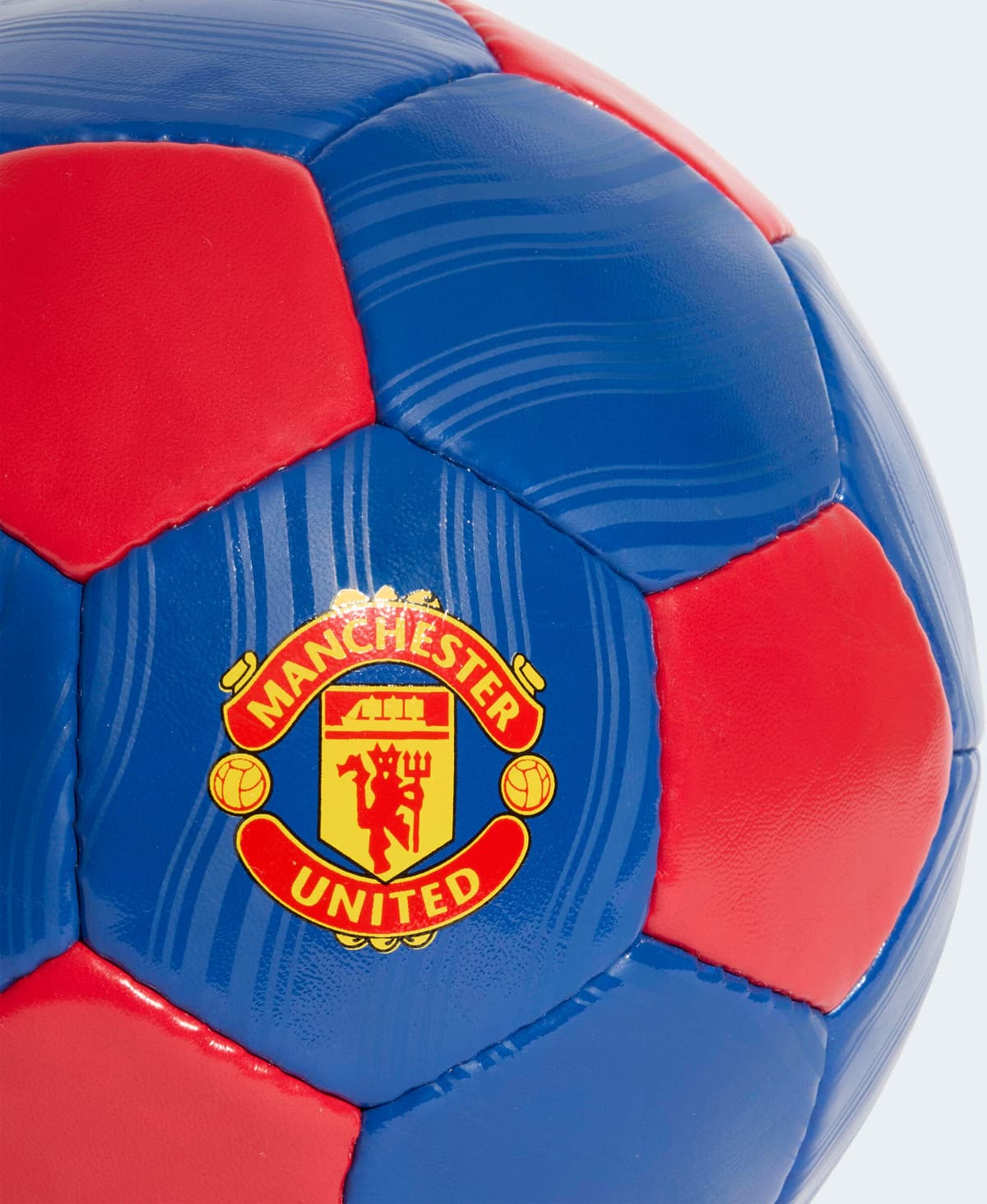 Fußball ADIDAS PERFORMANCE "MANCHESTER UNITED CLUB" Gr. 5, bunt (mufc rot, royal blau), Bälle, 5, 0,4 g, Fußball, Manchester United, B:22,3cm H:17,3cm T:22cm