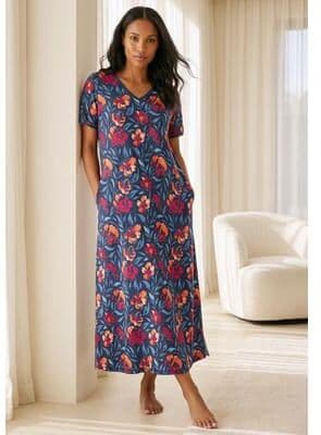 Plus Size Women's V-Neck Short Sleeve Maxi T-Shirt Lounger by Dreams & Co. in Navy Floral (Size M)
