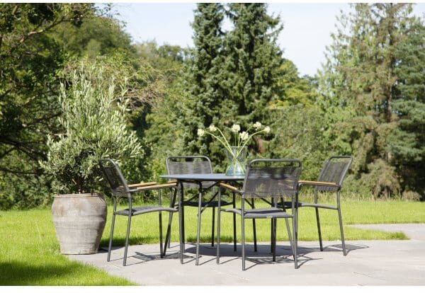 Mandalay Pure Havesæt Ø120 M/4 Verona M. Teak Armlæn