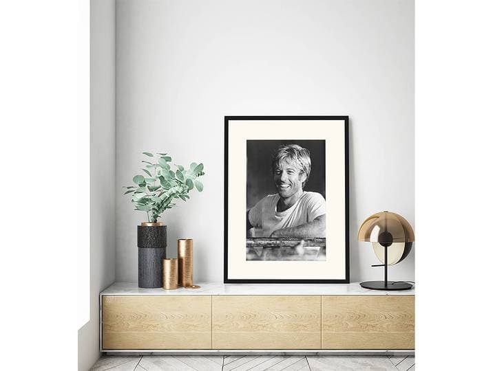 home24 Afbeelding Young Robert Redford Frame: gelakt massief beukenhout Afdekking: plexiglas zwart 73 x 93cm