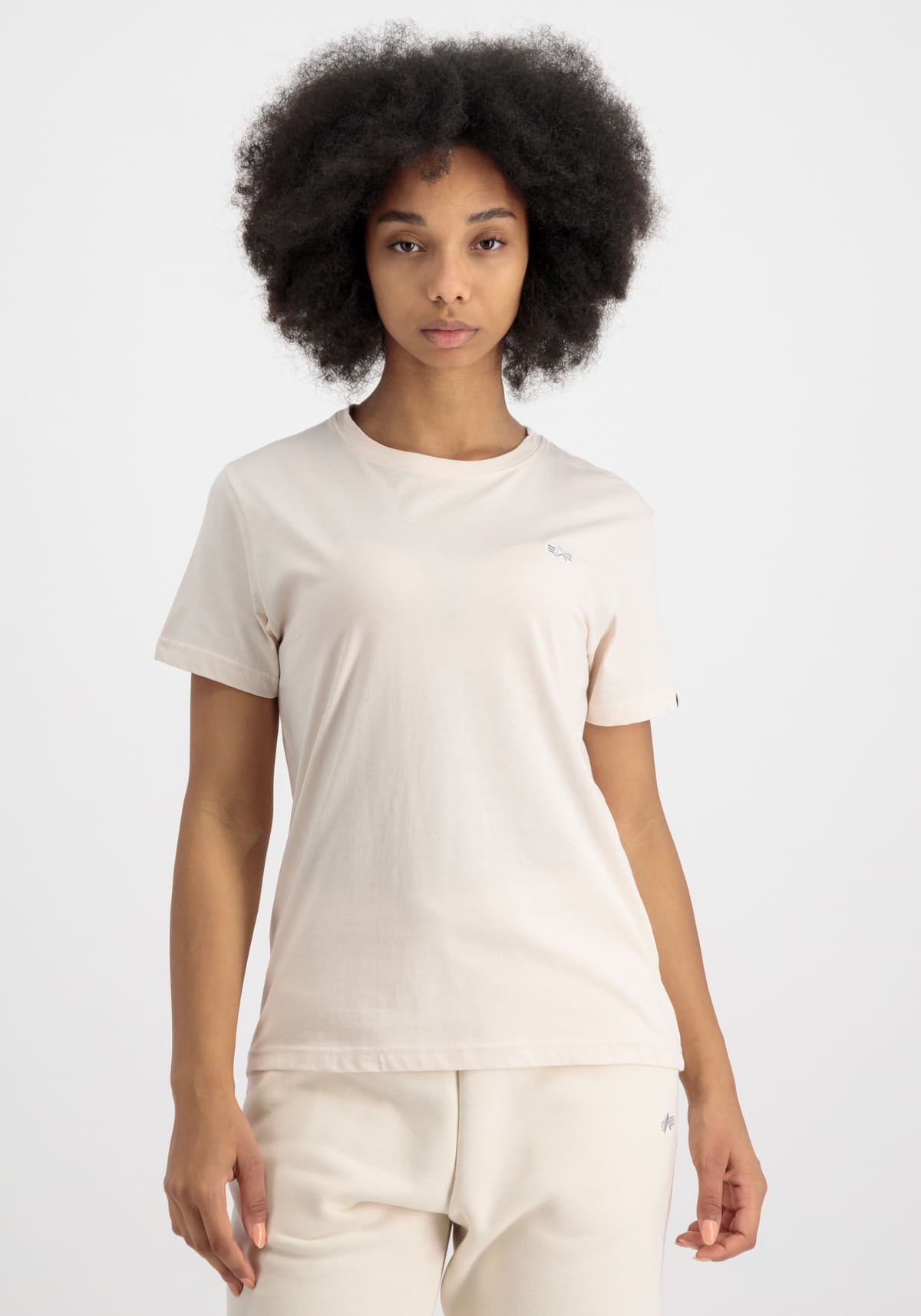 T-Shirt ALPHA INDUSTRIES "Unisex EMB T-Shirt", Herren, Gr. XS, weiss (jet stream weiß), Obermaterial: 100% Baumwolle, Shirts T-Shirt jet stream weiß XS