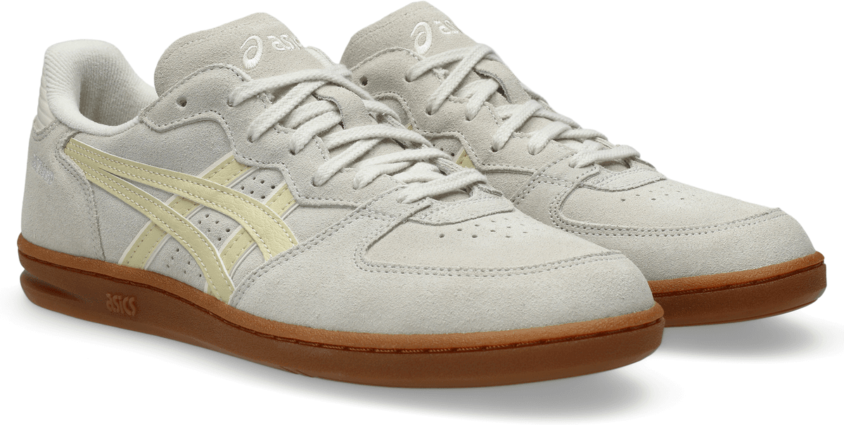 Sneaker ASICS SPORTSTYLE "SKYHAND OG", Herren, Gr. 46, beige (cream, beeswax), Leder, Synthetik, Schuhe Sneaker, Sandplatzschuhe für Ascheplätze