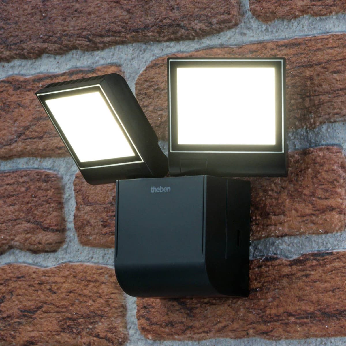 Theben Kinkiet zewnętrzny LED theLeda S17-100L, czarny, tworzywo sztuczne