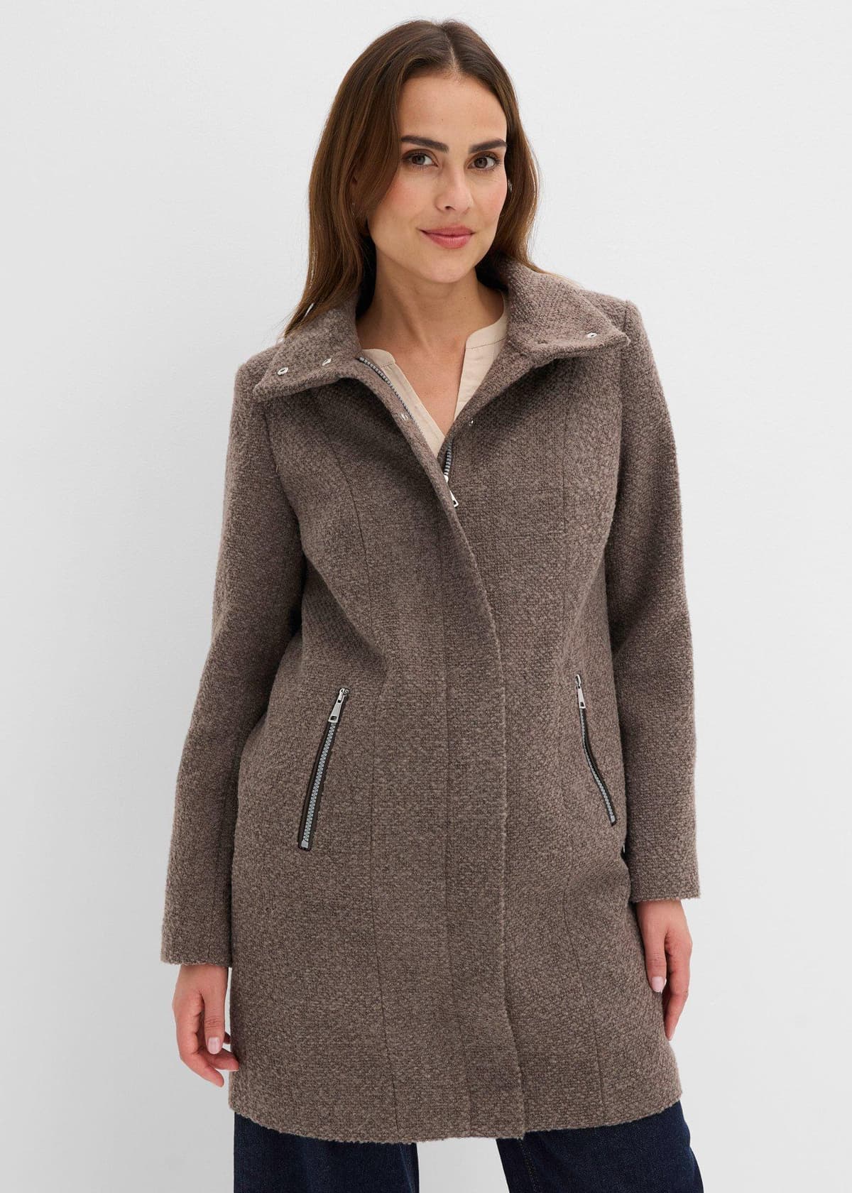 bonprix Kurzmantel aus softem Bouclé, braun, Gr.50, Figurschmeichelnder Mantel mit Reißverschluss umspielt die Hüfte