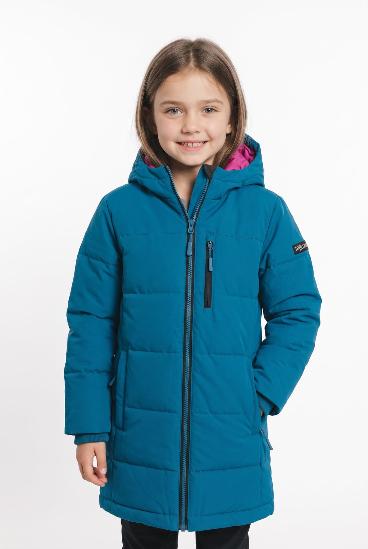 Wintermantel TROLLKIDS "GIRLS AURLAND COAT XT", Mädchen, Gr. 116, blau (madeira blau, bright berry), Obermaterial: 100% Polyester. Futter: 100% Polyamid. Wattierung: 100% Polyester, Mäntel Wintermantel, Wintermantel, langer Schnitt, aus Polyester, mit fes