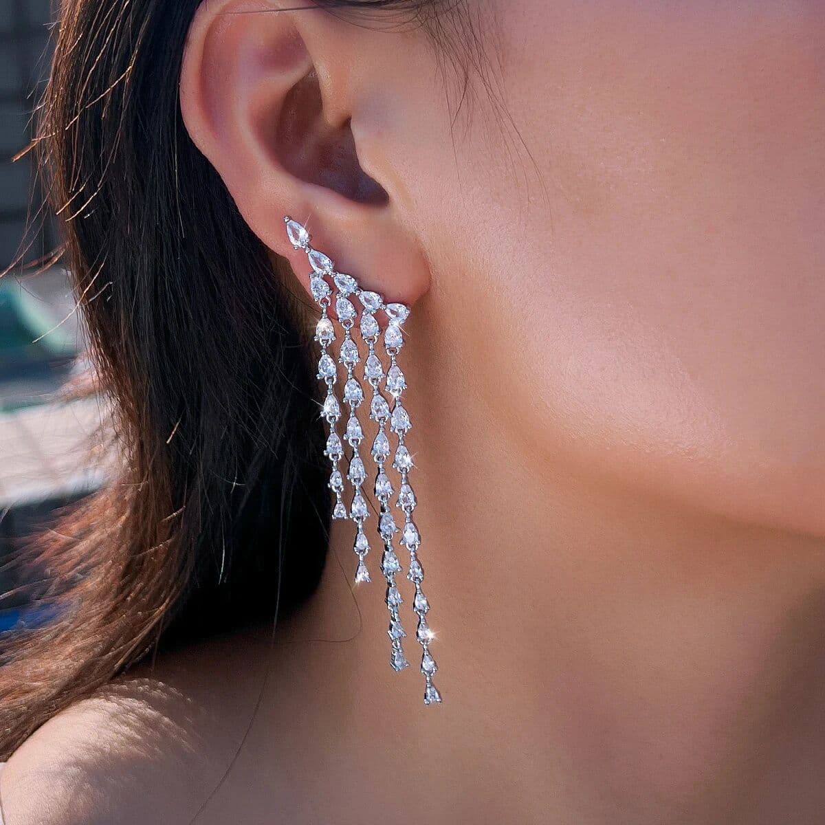 CWWZircons Luxury Shiny Cubic Zircon Tassel Water Drop Cluster Long Dangle Earrings for Women Bridal Wedding Party Jewelry E1179