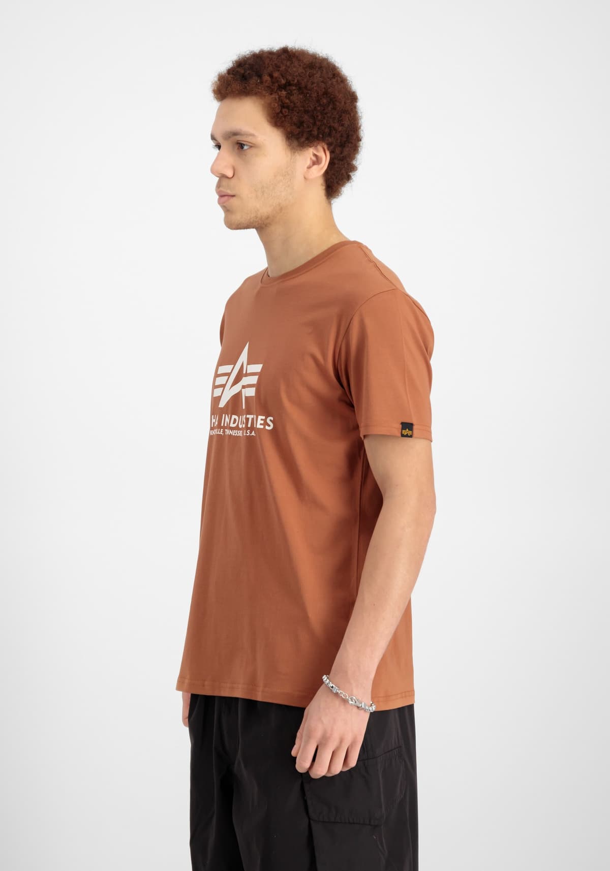 T-Shirt ALPHA INDUSTRIES "Basic BL T-Shirt", Herren, Gr. S, braun (hazel braun), Obermaterial: 100% Baumwolle, Shirts T-Shirt hazel braun S