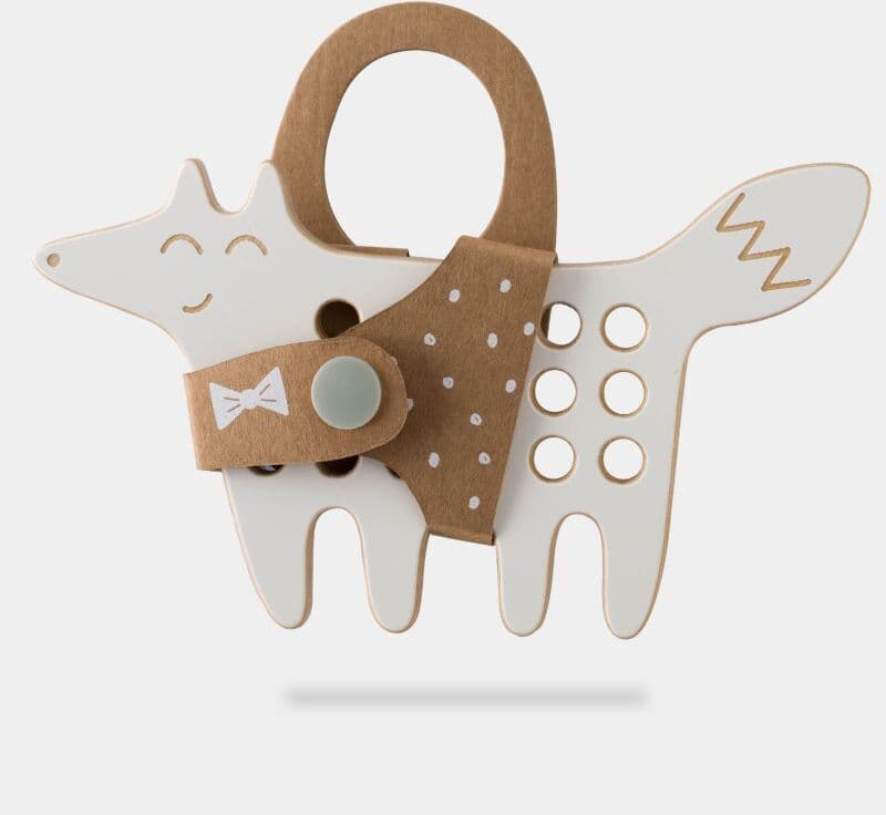 Milin Small Wooden Lacing Toy Fox παιχνίδι δραστηριοτήτων 15 cm x 8,5 cm x 0,7 cm 1 τμχ