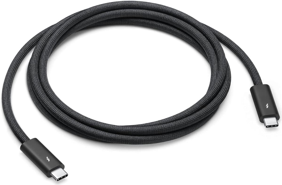Apple Thunderbolt 4 (USB-C) Pro Cable (1.8m), Used - Like New